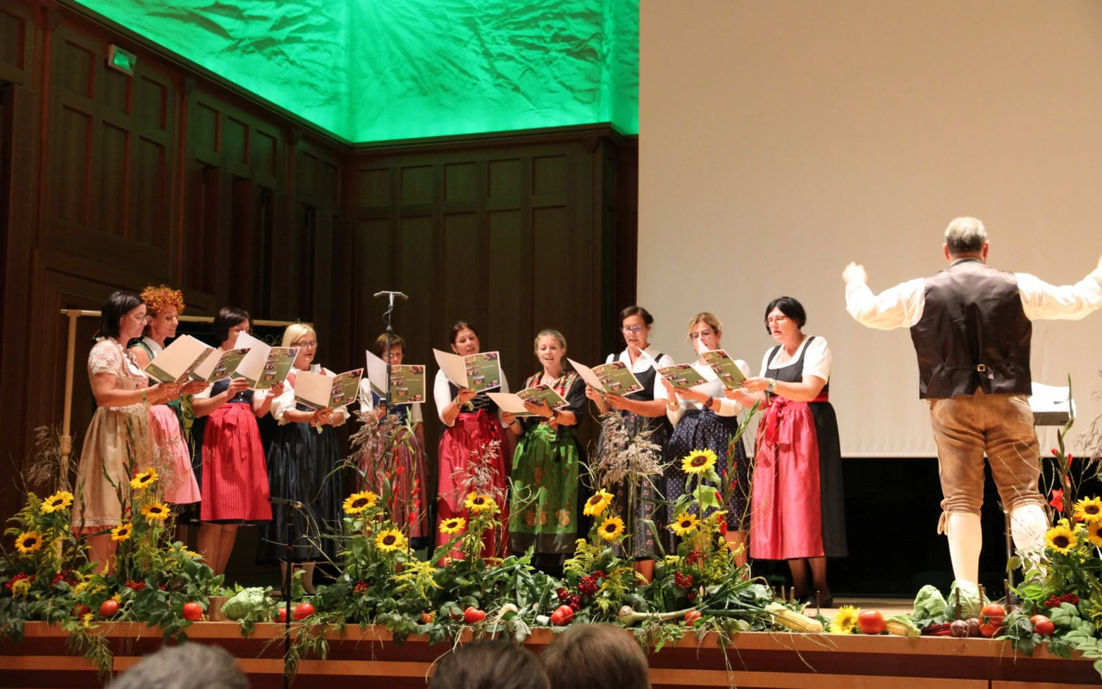 Der Buerinnenchor 2_1600x1067.JPG